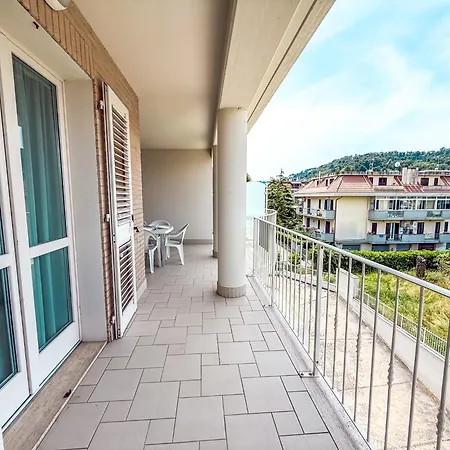 Indie Fronte Mare Rif A782 *