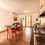Διαμέρισμα Indie Fronte Mare Rif A782 *