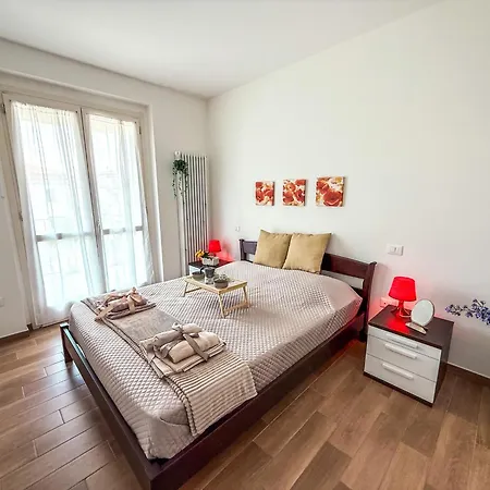 Indie Fronte Mare Rif A782 * Cupra Marittima